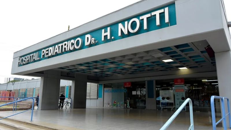 Tragedia en Maipú: una nena de dos años perdió un brazo tras un accidente con un secarropas